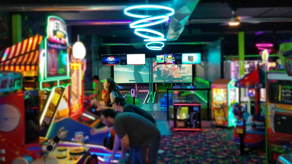 Arcade floor wide